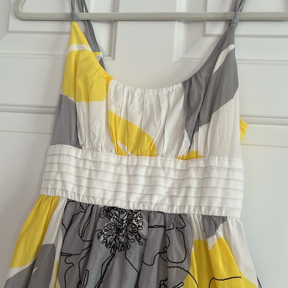 Maeve Yellow Gray Black Sundress Sleeveless Scoop Neck Smocked 6 Anthropologie - Picture 2 of 8